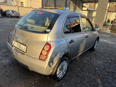 Nissan: Nissan March: 2003 г., 1.2 л, Автомат, Бензин, Хэтчбэк — 4