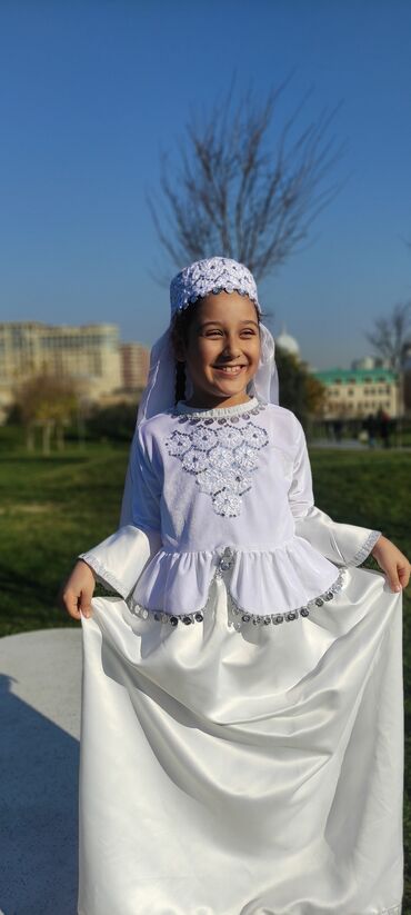 Milli geyimlər: Uşaqlar üçün milli geyimlərin kirayəsi və satışı. Hər ölçü və yaş -da lalafo.az — 3 Milli geyimlər: Uşaqlar üçün milli geyimlərin kirayəsi və satışı. Hər ölçü və yaş — 3