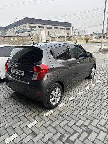 Chevrolet: Chevrolet Spark: 2016 г., 0.1 л, Вариатор — 6