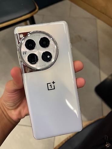 poco m8: OnePlus 12, Б/у, 256 ГБ, цвет - Белый, 2 SIM — 1