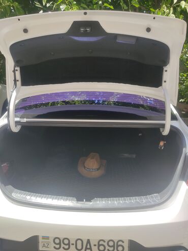 Kia: Kia Rio: 1.4 l | 2021 il Sedan — 14