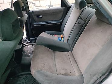 e53 amg: Mazda 626: 1988 г., 2 л, Механика, Бензин, Хэтчбэк — 4