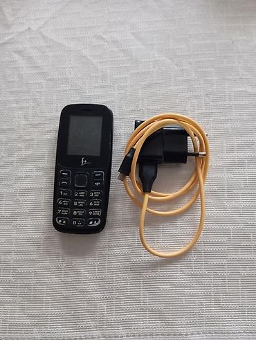usb adapter: Sadə düyməli mobil telefon + şarj cihazı - Rəng: qara - Ekran: kiçik — 1