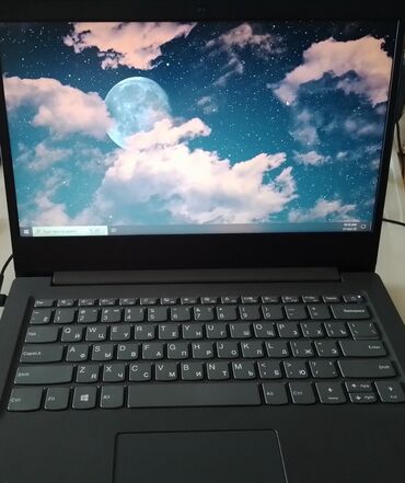 hard disk 250: Lenovo V14 IGL. Ram 4 GB. İstifadə edilməyib