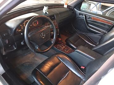 a 160 mercedes: Mercedes-Benz C-Class: 2.3 l | 2000 il Sedan — 8