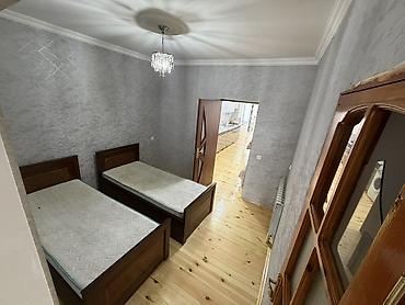 1 комнатная квартира студия: 1 otaqlı həyət evi – studiya tipli zal-mətbəx - Geniş, işıqlı zal — 6