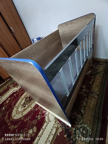 işlənmiş qorkalar: Oğlan və qız üçün, İşlənmiş, Dördbucaq, Beşik, Matrassız, Yellənmə mexanizmi ilə — 4