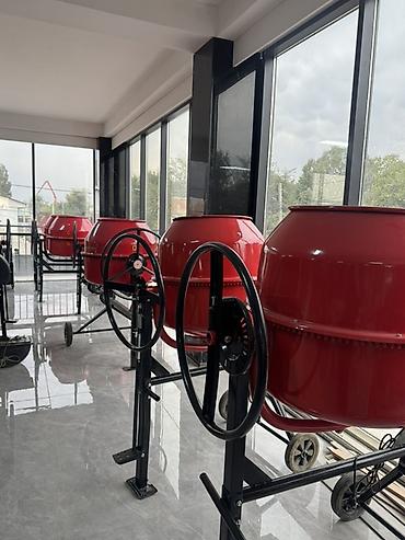 маленький компрессор: Бетоносмесители барабанного типа (CONCRETE MIXER) Описание: - — 4