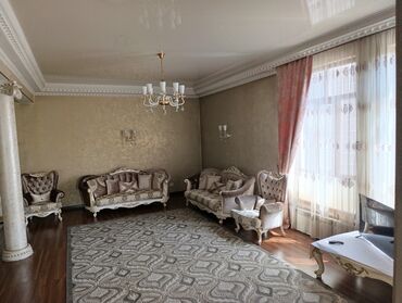 Продажа домов: Дом, 300 м², 6 комнат, Риэлтор — 6