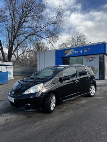 Honda: Honda Fit: 2009 г., 1.5 л, Автомат, Бензин, Хэтчбэк