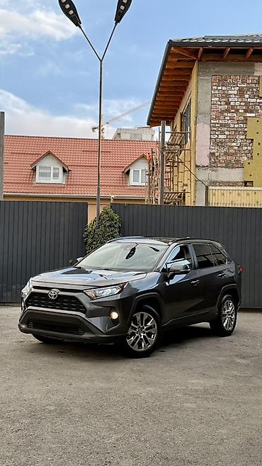 Toyota RAV4: 2019 г., 2.5 л, Автомат, Бензин, Кроссовер at lalafo.kg Toyota RAV4: 2019 г., 2.5 л, Автомат, Бензин, Кроссовер