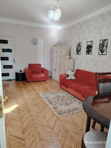 салон красоты: Bakı, 2 otaqlı, Köhnə tikili, m. Gənclik, 35 kv. m