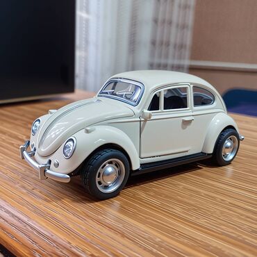 Autići: Nov metalni model automobila VW Buba. Mogu da mu se otvaraju vrata i na lalafo.rs — 12 Autići: Nov metalni model automobila VW Buba. Mogu da mu se otvaraju vrata i — 12
