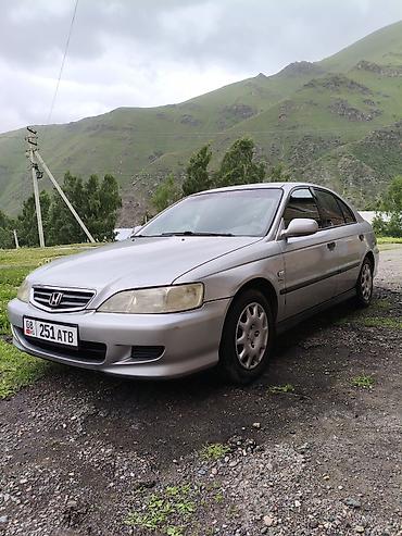 mazda cronos 626: Honda Accord: 2001 г., 1.8 л, Механика, Бензин, Лифтбек — 9