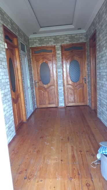 Həyət evləri və villaların satışı: 3 otaqlı, 96 kv. m, Orta təmir — 2