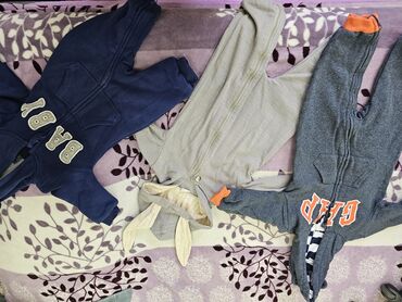 Другие детские вещи: Вещи на мальчика от рождения до 2х лет. за все вещи 5.000 сом + отдам — 2