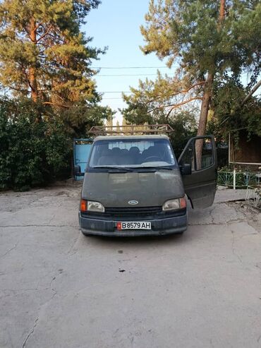 разбрасыватель навоза: Легкий грузовик, Ford, Дубль, 2 т, Б/у