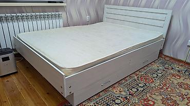 полка для хлеба: Двуспальная кровать, Б/у, С матрасом, длина - 200 см — 2