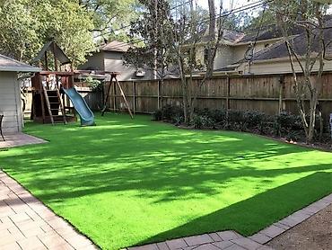 Искусственный газон: Искусственный газон для футбольных полей и детских площадок — 4