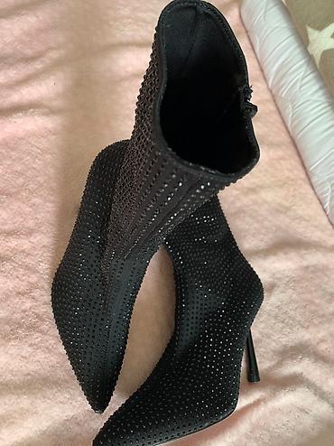 Gležnjače: 36-37-38 luksuzne stikle NOVO placene 10000 nikad obucene — 8