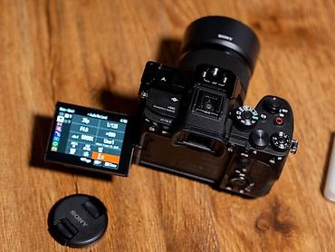 Фотоаппараты: Продаю: камера - Sony A7S3 c последней прошивкой 4.0 (можно загрузить at lalafo.kg — 1 Фотоаппараты: Продаю: камера - Sony A7S3 c последней прошивкой 4.0 (можно загрузить — 1
