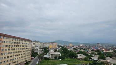 купить квартиру в 10 микрорайоне: 2 бөлмө, 62 кв. м, Элитка, 7 кабат, ПСО (өзү оңдоп түзөтүп бүтүү үчүн)