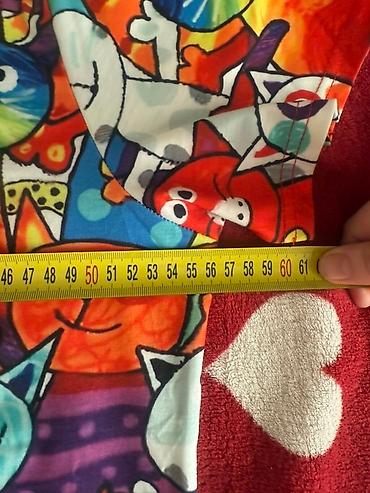 футболка: Новая. Женская футболка яркой расцветки. Размер XL-XXL, ширина по — 4