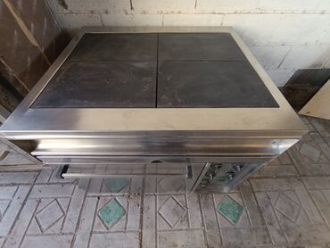 работа на кафе: 4х конфорочн. плита с большой духовкой, противни53*55см