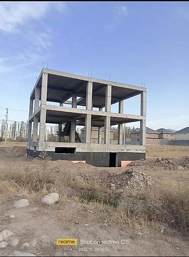 Здание, Действующий, С оборудованием 1200 м²