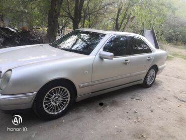 Транспорт: Mercedes-Benz E 320: 3.2 л | 1995 г. | Седан
