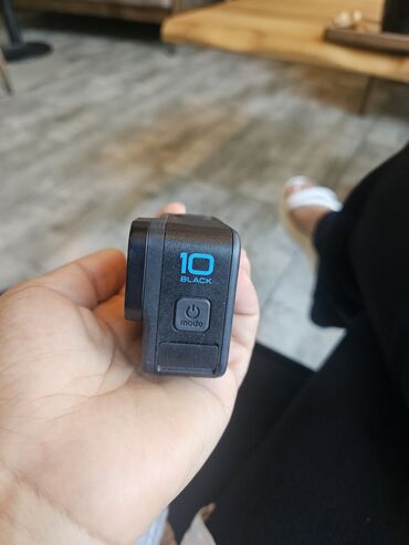 Videokameralar: Az istifade olunub 2 3defe tecili satilir qutusu USB yaddas karti