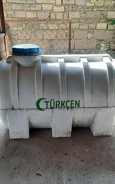 maşın qaz balonu: Türkçen plastik su çəni - Material: qalın divarlı polietilen (PE) — 1