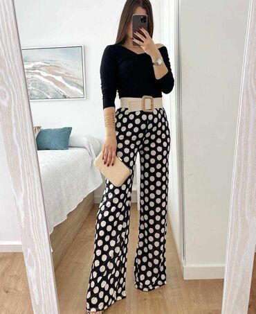 Pantalone: Pantalone
Cena 2000
Uni vel.
V/015 — 2