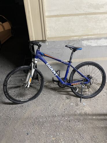 giant aluxx 6000 цена: Велосипед горный giant atx 690-d. Размер расы s. 21 скорости. Размер