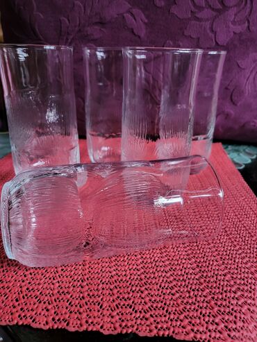 Čaše: Case nove iz 80ih Arcoroc univerzalne. Francuske case sa listovima — 10