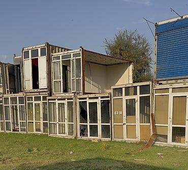 капсульный домик: Модульные блок‑контейнеры/торговые павильоны Описание: - — 4