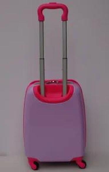 Rančevi, torbe i koferi: Dečiji kofer na točkiće sa motivom princeze Sofije. Kofer ima — 10