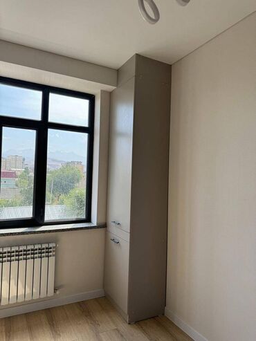 4 комнатный квартира: 2 комнаты, 54 м², Индивидуалка, 4 этаж, Евроремонт