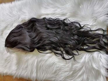 Perike i klipse: Poluprirodne perike
Za cene pitajte nisu sve iste
Od 3500 do 7500 — 12