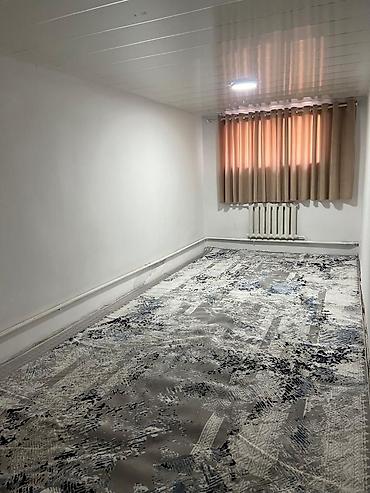 Аренда квартир: Сдаётся квартиру с подселением на первом этаже(подвал)теплая.Есть — 2