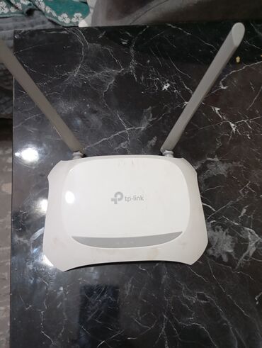 андроид тв приставки: Полторы TP-LINK 
каждый по 500 сом