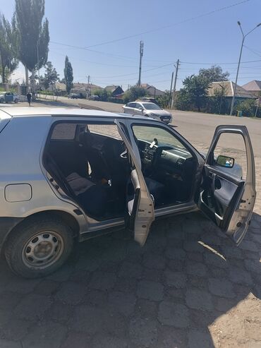 авто кызыл кыя: Volkswagen Golf: 1993 г., 1.8 л, Механика, Бензин, Хэтчбэк