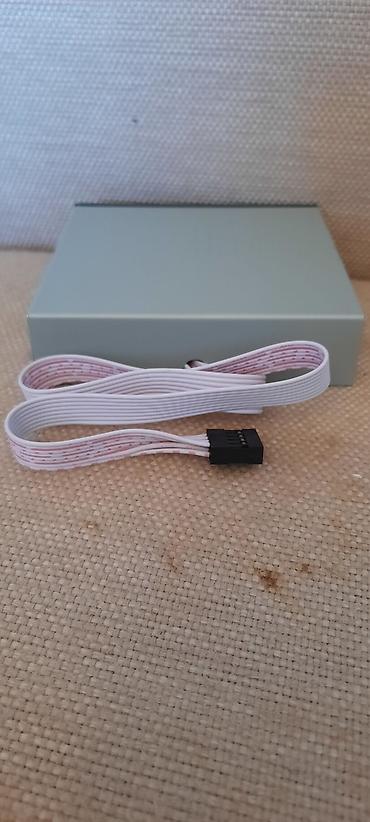 komp: USB 2.0 “All‑in‑One” daxili kart oxuyucu - 3.5" bay üçün daxili — 2