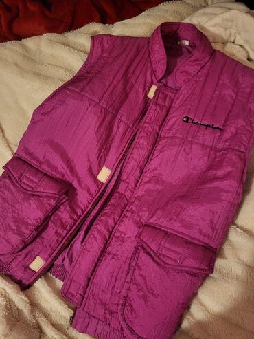 kozna jaknica svetlo roza boje: Champion prsluk roze boje, veličina L-XL