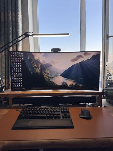 Настольные ПК и рабочие станции: Компьютер, ядер - 8, ОЗУ 16 ГБ, Для несложных задач, Б/у, Intel Xeon, AMD Radeon RX 580, HDD + SSD — 8