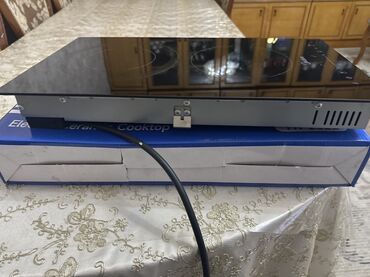 купить фритюрницу для дома: Midea, Электрическая, Сенсорное, Встраиваемая