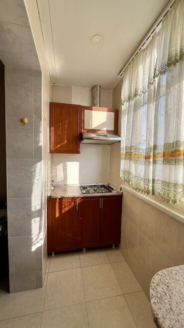 Otaqların satışı: Sahil qəsəbəsində Aynur baxçanin yani, 6-ci mərtəbəsində orta temirli -da lalafo.az — 13 Otaqların satışı: Sahil qəsəbəsində Aynur baxçanin yani, 6-ci mərtəbəsində orta temirli — 13