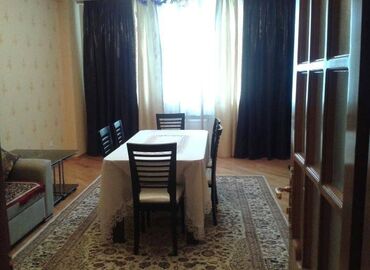 Kommersiya daşınmaz əmlakının satışı: Geniş və işıqlı mənzil interyeri - Geniş dəhliz: Uzun koridor, ağ — 8