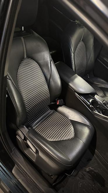2 8: Toyota Camry: 2018 г., 2.5 л, Автомат, Бензин, Седан — 9