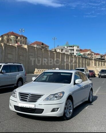 hunday santafe: Hyundai Genesis: 3.8 l | 2013 il